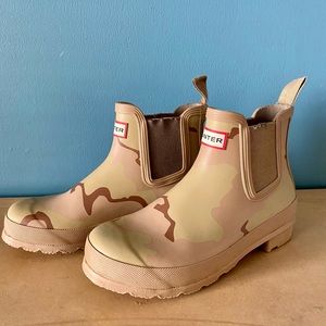 Hunter Original Camo Chelsea Boots